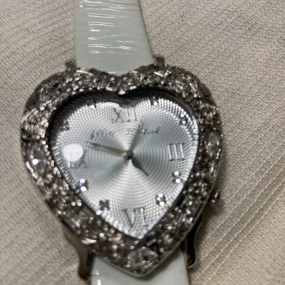 Betsy Johnson Heart Crystal Dial Leather Straps Watch